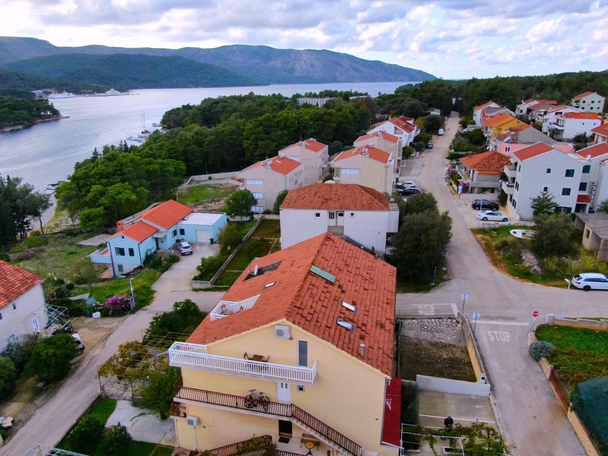 Apartments Sea & Sky Stari Grad  Εξωτερικό φωτογραφία