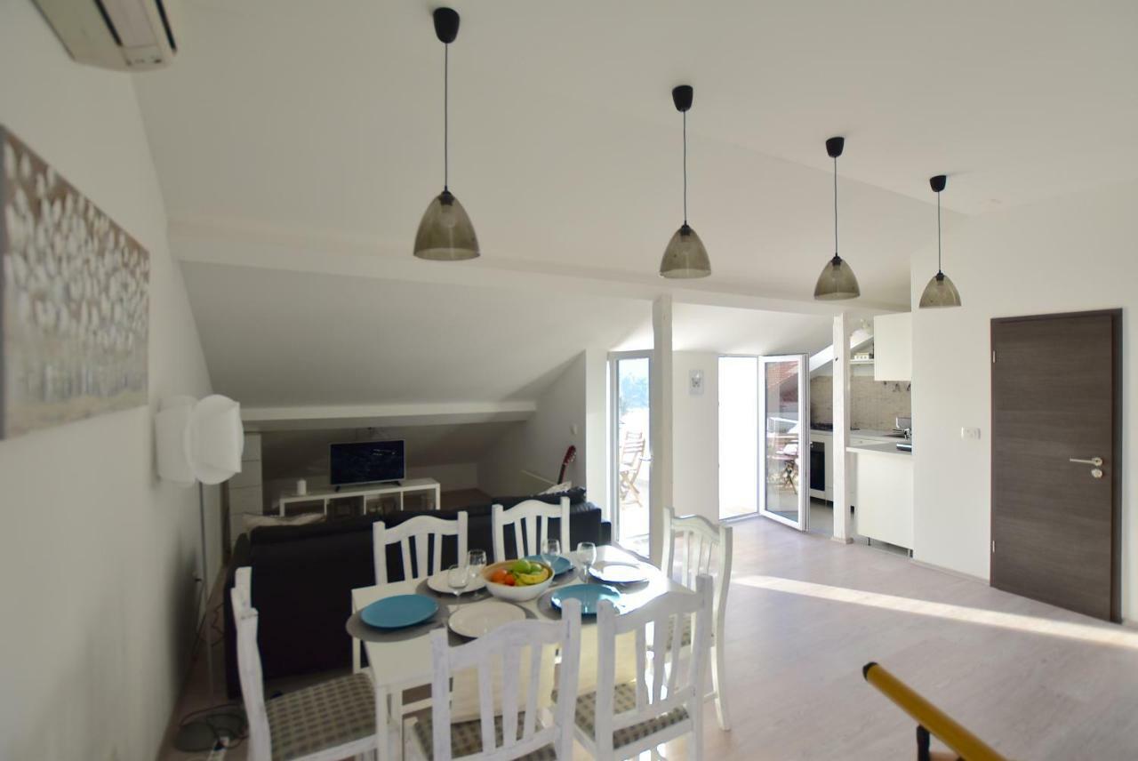 Apartments Sea & Sky Stari Grad  Εξωτερικό φωτογραφία